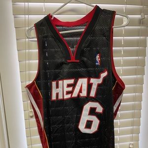 Nike Miami Heat LeBron James Jersey Size Medium